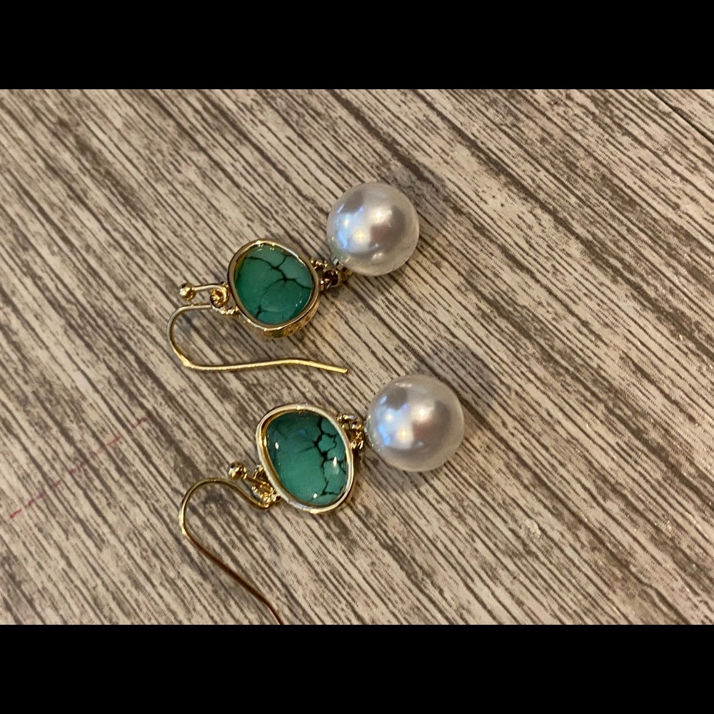 18kt gold plated drop earrings turquoise with pear drop. jewelry a hanging loop - Picture 5 of 11